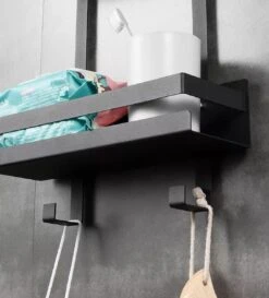 Doucherek Hangend - Ophangbaar Doucherek Matzwart - Twee Lagen - Badkamerrek - Doucherek Zonder Boren - 2 Laags - Badkamer Accessoires 23 Doucherek Hangend - Ophangbaar Doucherek Matzwart - Twee Lagen - Badkamerrek - Doucherek Zonder Boren - 2 Laags - Badkamer Accessoires -Badkamerproducten Winkel 1086x1200 4