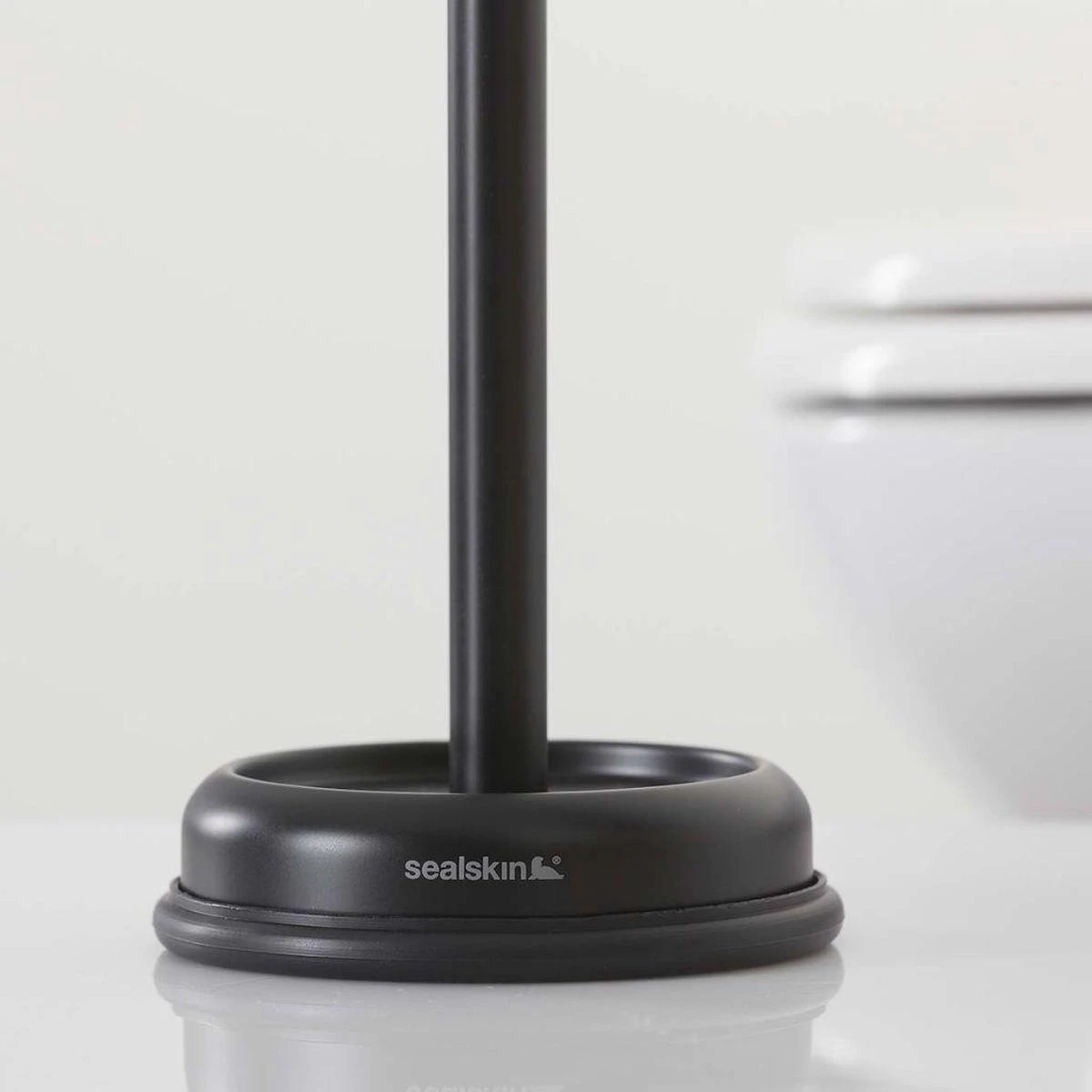 Sealskin Acero Reserverolhouder Vrijstaand - Zwart 4 Sealskin Acero Reserverolhouder Vrijstaand - Zwart - Afbeelding 2