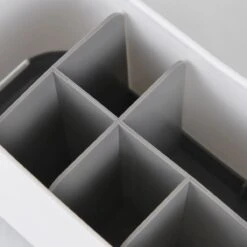 Merkloos Tandenborstelhouder Vrijstaand - Badkamer Organizer Met Lekbak - Badkamer Accessoires - 6 Sorteervakken - Tandenborstel - Wit Met Zwart -Badkamerproducten Winkel 1200x1200 1832