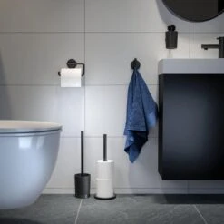 Tiger Tune - Zeepdispenser - Zwart Metaal Geborsteld / Zwart 22 Tiger Tune - Zeepdispenser - Zwart Metaal Geborsteld / Zwart -Badkamerproducten Winkel 1200x1200 1952