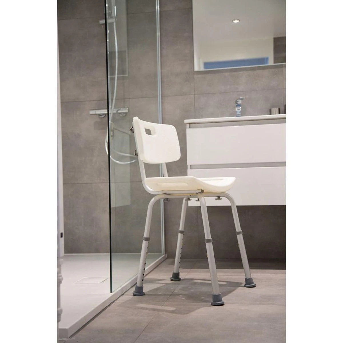 Parcura Douchekruk Met Rugleuning - Douchestoel - Badstoel - Wit 5 Parcura Douchekruk Met Rugleuning - Douchestoel - Badstoel - Wit - Afbeelding 3
