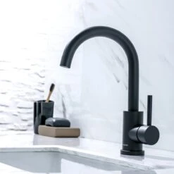 LOMAZOO Wastafelkraan Zwart Hoog Juno - Zwarte Wastafelkraan - Badkamerkraan Zwart - Zwarte Badkamerkraan -Badkamerproducten Winkel 1200x1200 2611