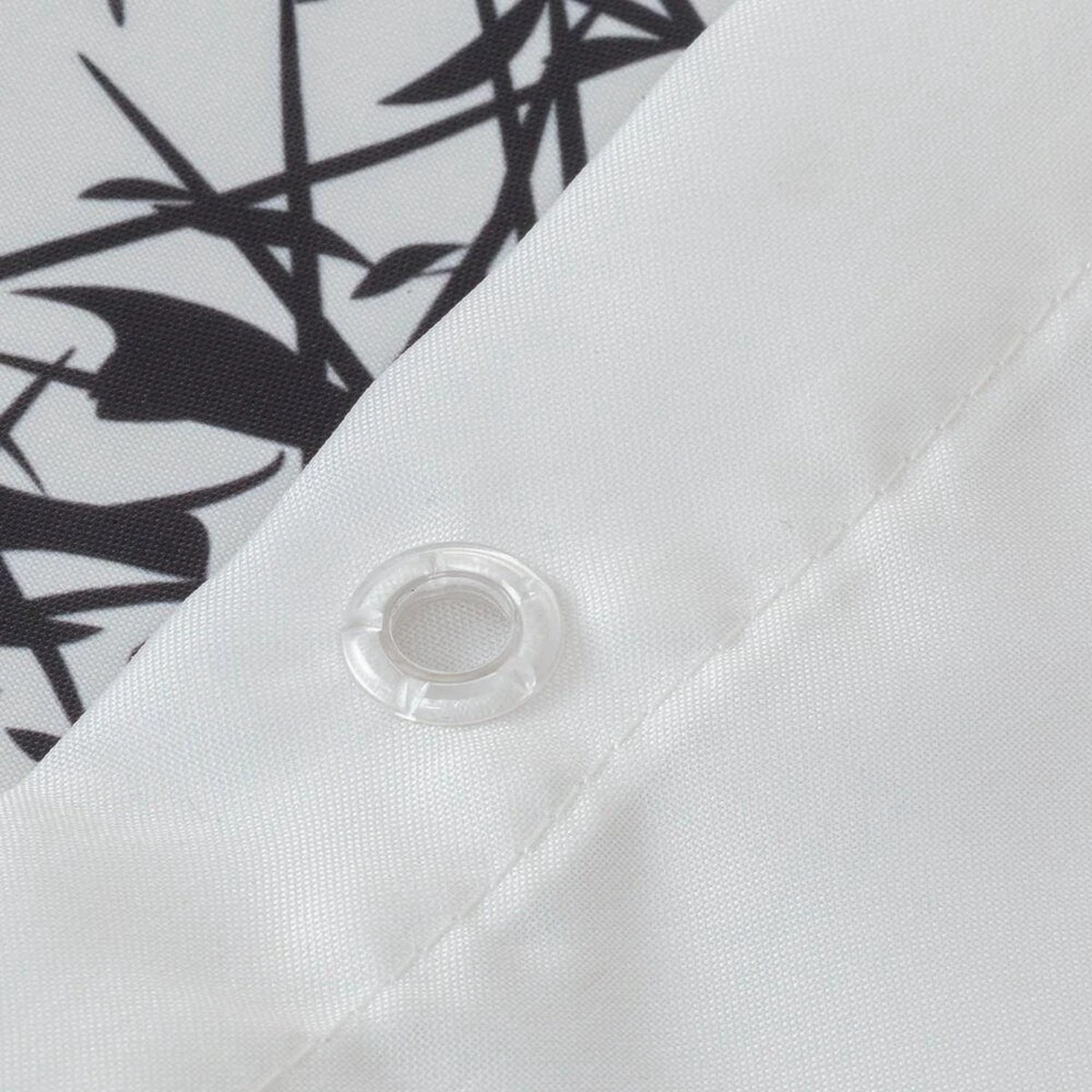 Sealskin Flow Douchegordijn 180x200 Cm - Polyester - Zwart / Wit 6 Sealskin Flow Douchegordijn 180x200 Cm - Polyester - Zwart / Wit - Afbeelding 4