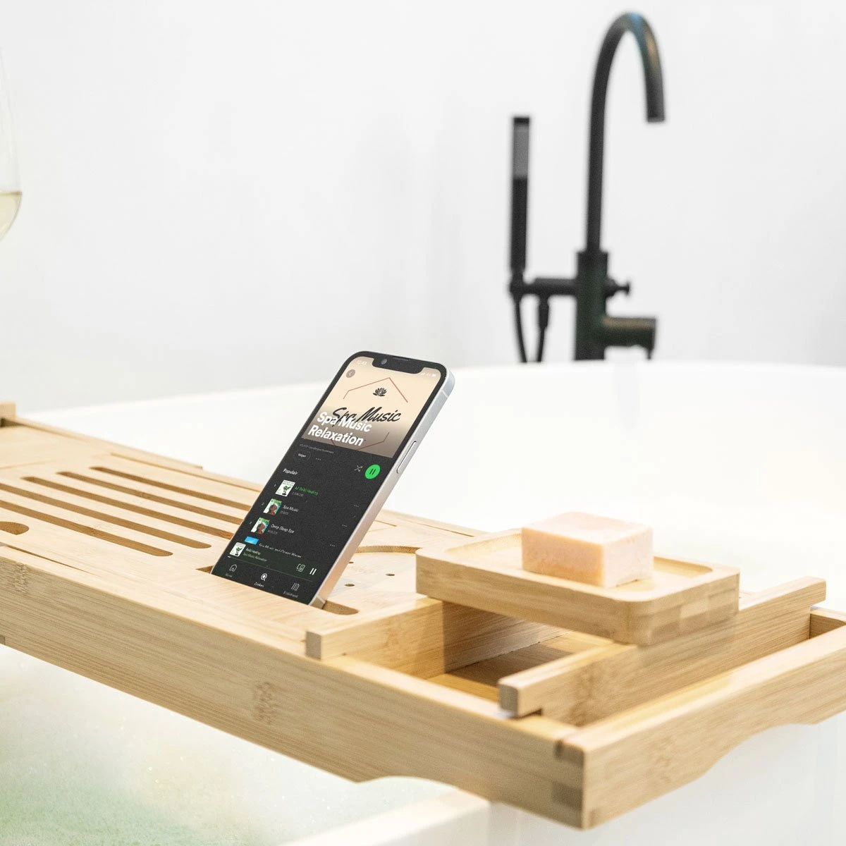 IMoshion Badplank Voor In Bad - Dienblad Inclusief Pootjes - Tablet Houder - Badrek Uitschuifbaar 75 Tot 110 Cm - Lichtbruin 11 IMoshion Badplank Voor In Bad - Dienblad Inclusief Pootjes - Tablet Houder - Badrek Uitschuifbaar 75 Tot 110 Cm - Lichtbruin - Afbeelding 9