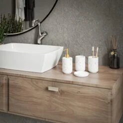 Selotus® Badkamer Set Van 4 – Badkamer Accessoires – Zeepdispenser – Dispenser - Tandenborstelhouder – Zeepbakje – Zeephouder – Vrijstaand – Planchet - Zeeppompje - – Wit Goud 7 Selotus® Badkamer Set Van 4 – Badkamer Accessoires – Zeepdispenser – Dispenser - Tandenborstelhouder – Zeepbakje – Zeephouder – Vrijstaand – Planchet - Zeeppompje - – Wit Goud -Badkamerproducten Winkel 1200x1200 706