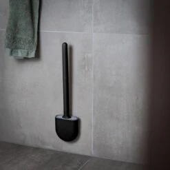 WC Borstel – Siliconen – Zwart – WC Borstel Met Houder – Vrijstaand – Hangend – WC Borstel En Houder – WC Borstel Zwart -Badkamerproducten Winkel 1200x1200 935