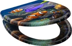 SCHÜTTE WC-Bril 82372 SEA LIFE - Duroplast - Soft Close - Afklikbaar - RVS-Scharnieren - Decor - 3-zijdige Print 14 SCHÜTTE WC-Bril 82372 SEA LIFE - Duroplast - Soft Close - Afklikbaar - RVS-Scharnieren - Decor - 3-zijdige Print -Badkamerproducten Winkel 1200x768 9