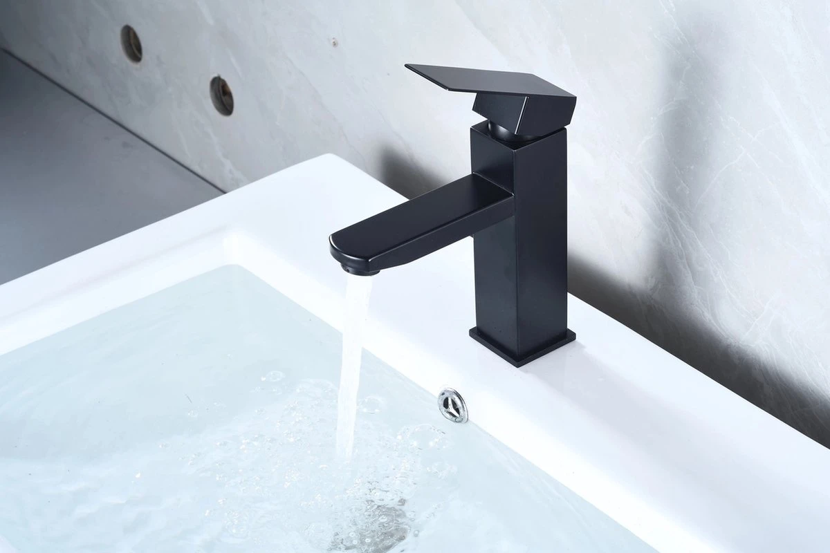 BADO Wastafelkraan - Mat Zwart - Kraan - Mengkraan - Badkamerkraan 7 BADO Wastafelkraan - Mat Zwart - Kraan - Mengkraan - Badkamerkraan - Afbeelding 5