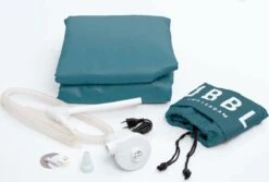 Tubble® Royale Opblaasbaar Ligbad - Blue Lagoon – Opvouwbaar Bad Voor Volwassenen Tot 188cm - IJsbad Wim Hof Methode - Zitbad - 255L -Badkamerproducten Winkel 1200x809