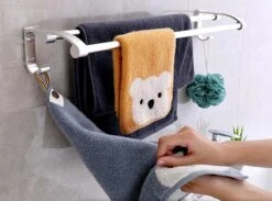 Merkloos Decopatent® Dubbele Handdoekrek - Handdoekhouder 2 Haken - Badkamer - Keuken - Zonder Boren - Handdoekenstang - Handdoekenrek 17 Merkloos Decopatent® Dubbele Handdoekrek - Handdoekhouder 2 Haken - Badkamer - Keuken - Zonder Boren - Handdoekenstang - Handdoekenrek -Badkamerproducten Winkel 1200x888