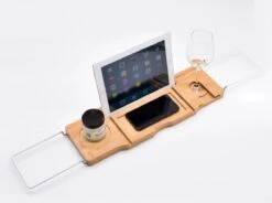 Badrek Bamboe Met IPAD Houder Galeara - Tablethouder - Telefoonhouder - Anti-slip Krasbescherming Badcaddy Badkuiprekje - Badrekje Uitschuifbaar Bamboe Hout -Badkamerproducten Winkel 1200x894