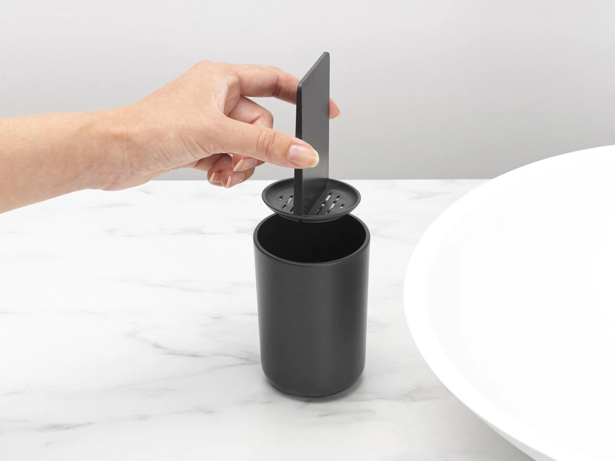 Brabantia ReNew Tandenborstelhouder - Met Inzet - Dark Grey 7 Brabantia ReNew Tandenborstelhouder - Met Inzet - Dark Grey - Afbeelding 5