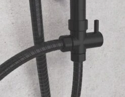 SCHÜTTE Mallorca Douchesysteem - Regendouche - 95 Cm Stang - Wandhouder In Hoogte Verstelbaar - Mat Zwart -Badkamerproducten Winkel 1200x931