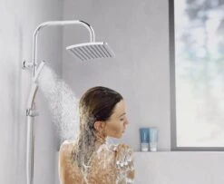 SCHÜTTE Mallorca Douchesysteem - Regendouche - 95 Cm Stang - Wandhouder In Hoogte Verstelbaar - Chroom -Badkamerproducten Winkel 1200x985