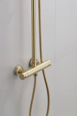 Wesseling & Bos Doucheset - Regendouche Mat Goud Geborsteld - Doucheset Met Thermostaatkraan - Atlanta -Badkamerproducten Winkel 798x1200