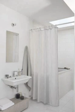 3BMT Douchegordijn Met Ringen - Transparant - 180 X 200 Cm -Badkamerproducten Winkel 799x1200 1